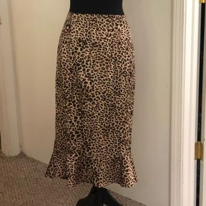 Torrid retro leopard print trumpet skirt